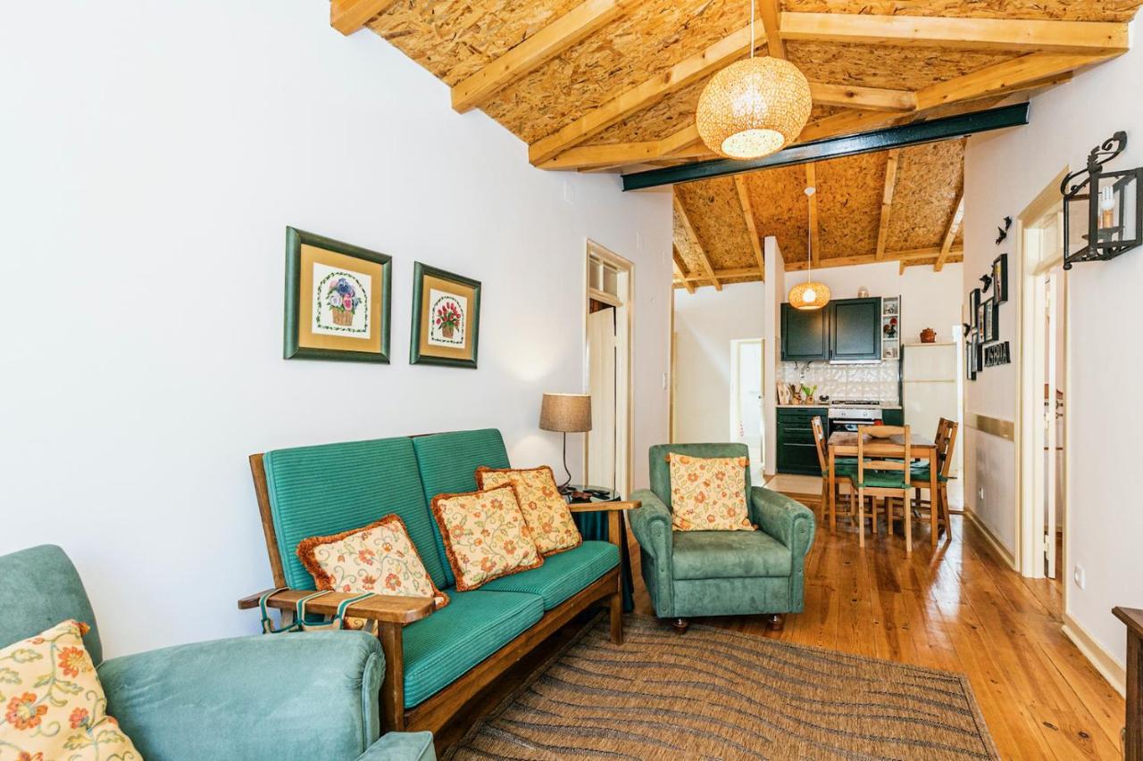 Moderno Apartamento Em Bairro Tipico Lisboeta Lisbon Bagian luar foto