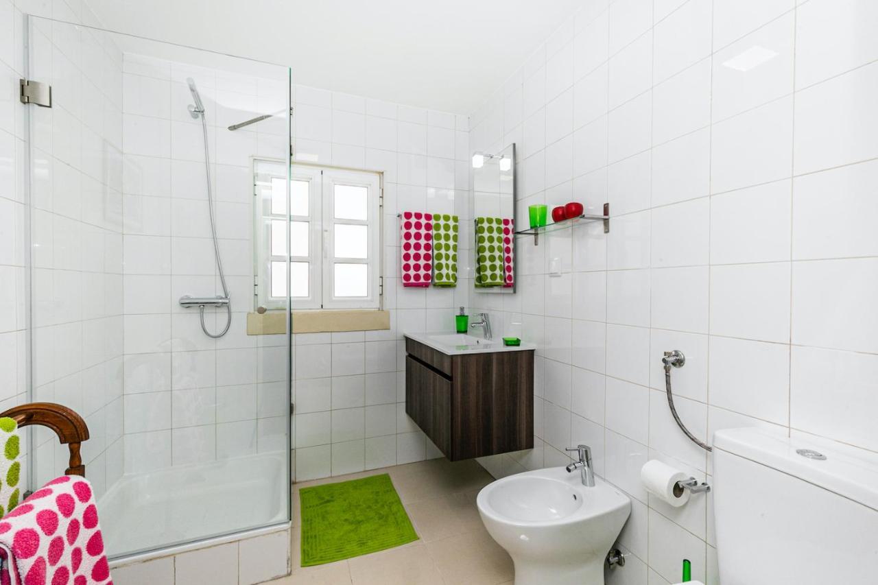 Moderno Apartamento Em Bairro Tipico Lisboeta Lisbon Bagian luar foto