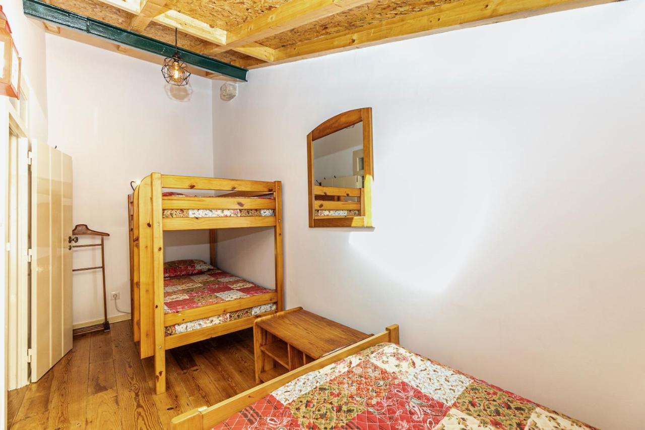 Moderno Apartamento Em Bairro Tipico Lisboeta Lisbon Bagian luar foto